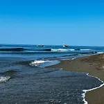Shengjin Beach Getaway